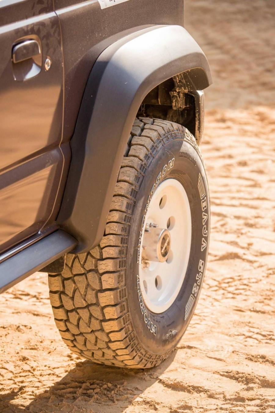 Колеса Suzuki Jimny Paris Dakar Edition by Delta 4x4 2019 года  (фото 17 из 20)
